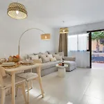 Casa Carina Коральео